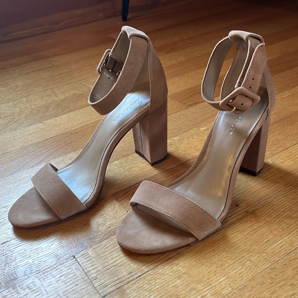 Ann Taylor nude suede heels size 5.5